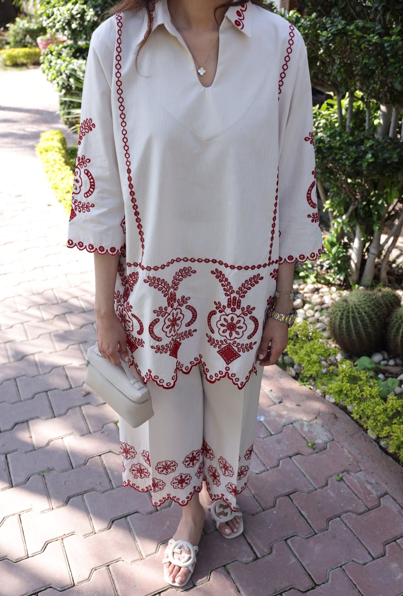 Gina Ivory Set